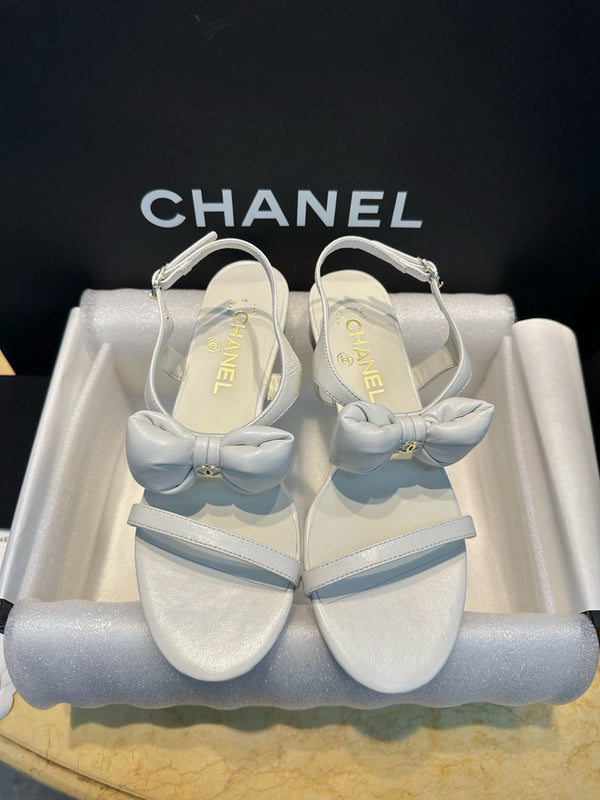 CC 26s Bow Block Flat Sandals White Leather 964833