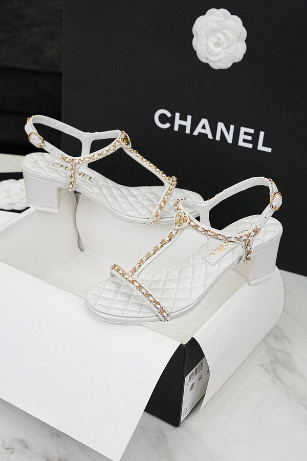 CC 26s Heart CC T-Strap Sandals White Quilted Leather 964934