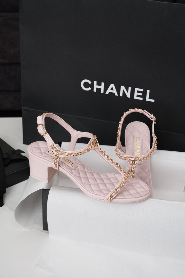 CC 26s Heart CC T-Strap Sandals Light Pink Quilted Leather 964933