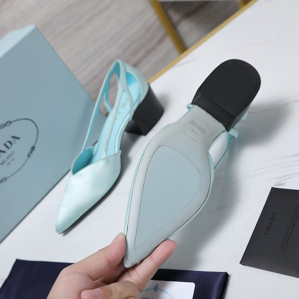 Décolleté Prada Cutout Satin con punta a punta 50 mm Blu Satin 456273