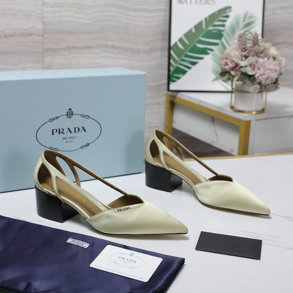 Décolleté Prada Cutout Satin con punta a punta 50 mm in raso bianco sporco 456275