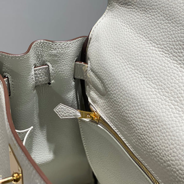 HM KELLY 28CM GRIGIO CHIARO TOGO GOLD HARDWARE