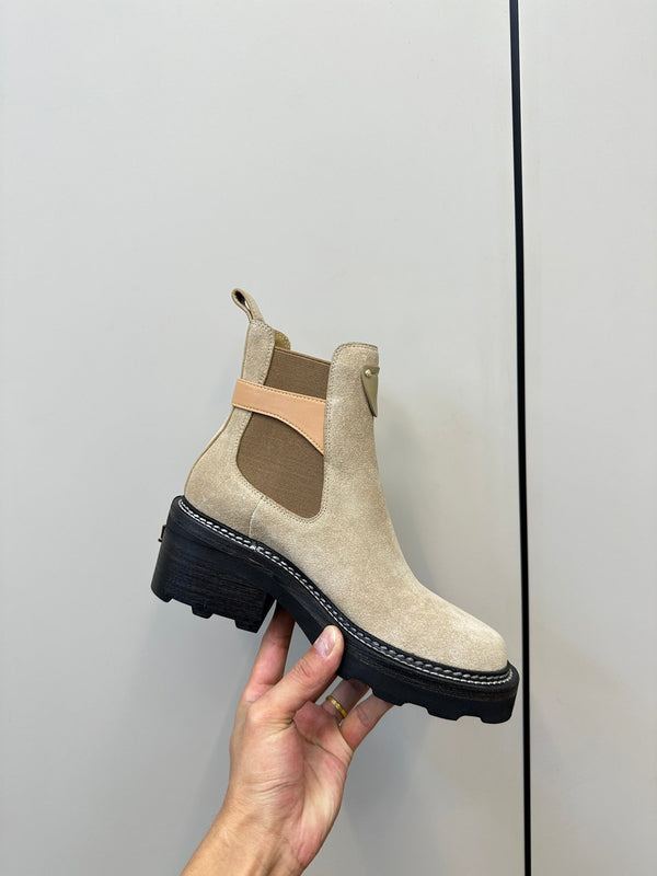 LV Beaubourg Ankle Boot Beige Suede