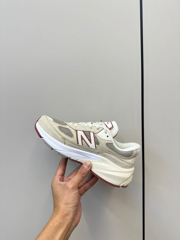 LP x NB 990v6 Sneaker 45mm In Ivory White Mix Grey Suede And Mesh Fabric 989828