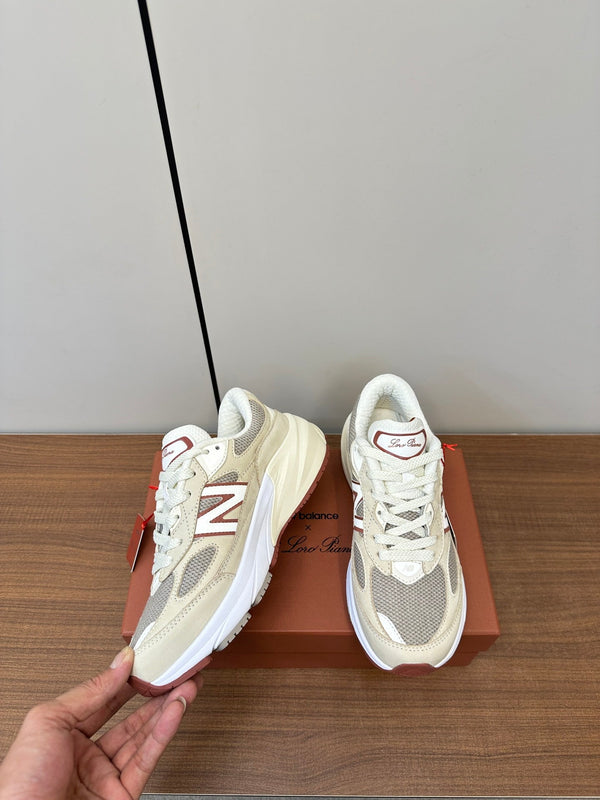 LP x NB 990v6 Sneaker 45mm In Ivory White Mix Grey Suede And Mesh Fabric 989828