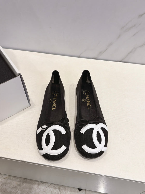 CC 26s Coco Beach Ballet Flats Black Mesh 937754