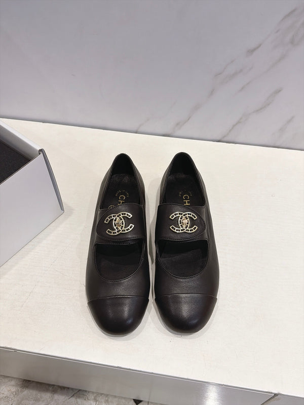 CC 26s Round Toe Mary Jane Shoes Black Lambskin 937758