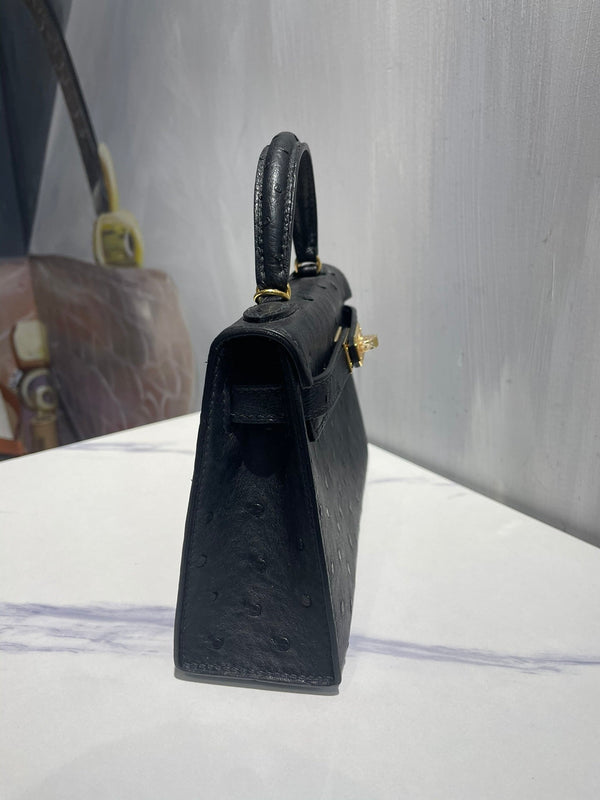 Hermes Kelly 19 Sellier Black Ostrich Leather Bag GHW (need 25 day to produce) 270332