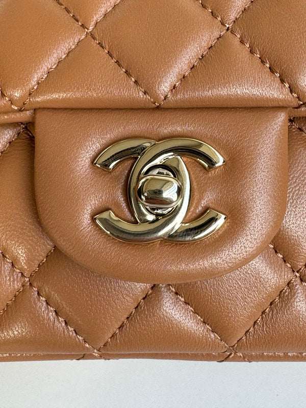 FLAP BAG 20 IN BRONZE BROWN LAMBSKIN WITH HANDLE