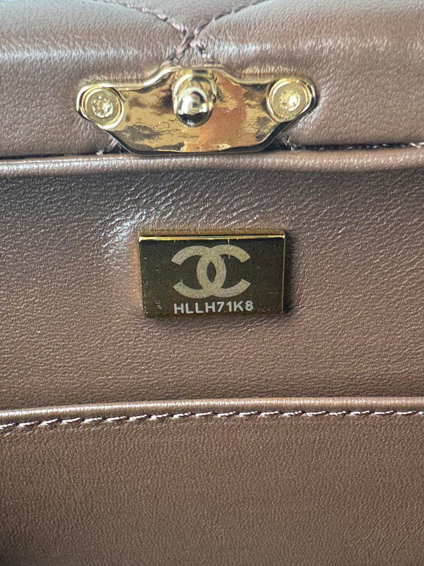 SMALL BOX BAG 18 IN CHOCOLATE LAMBSKIN GOLD HARDWARE