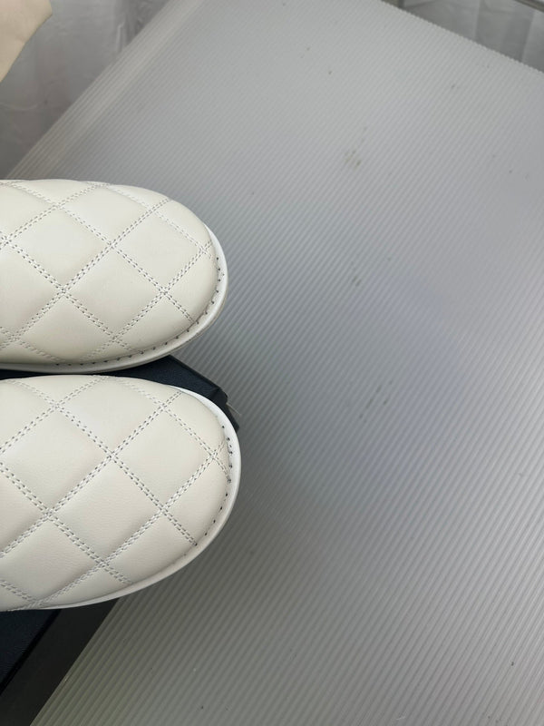 CC White Lambskin Gold Chain Mules