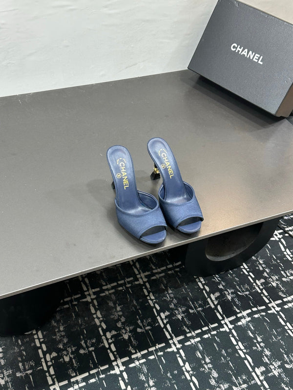 CC 26s Sandal Dark Blue Sheepskin Satin 832567