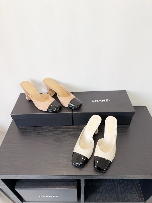 CC 26s Demi-jupe Cuir Verni Noir Blanc 596641