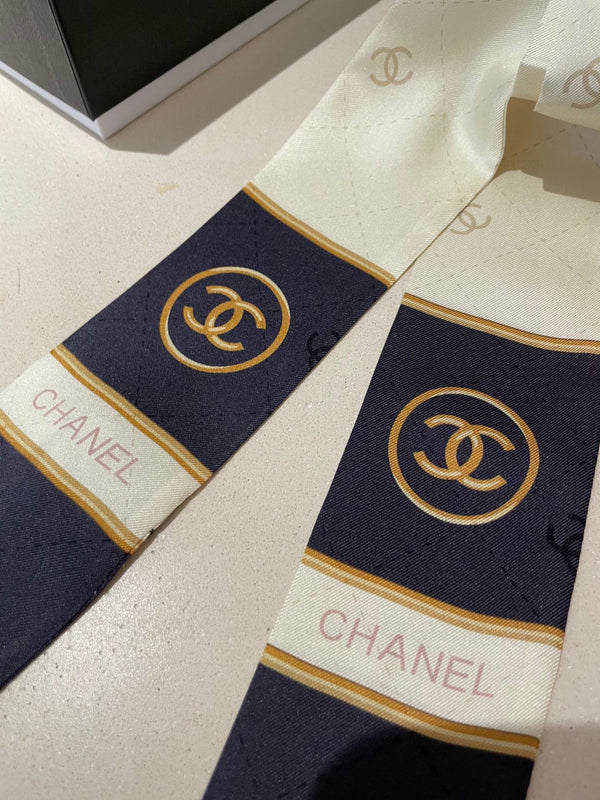 CC Twilly Mini-Foulard 120cm Blanc Bleu Marine Soie de Mûrier 802158
