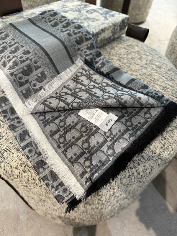 CD 26s Scarf 140cm Silk & Cashmere 299997
