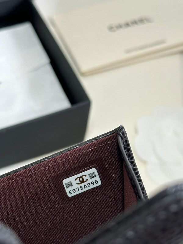 CC Classic Card Holder Black Caviar Cowhide Gold Buckle 243701