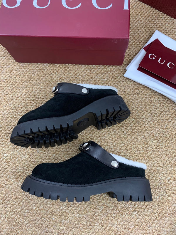 Gucci FW 25 Horsebit Suede Clog Black Suede with Shearling 506445