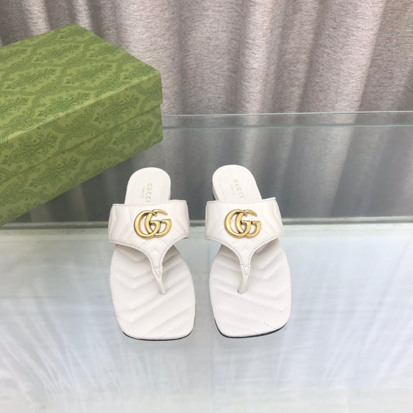 GG marmont logo - embellished mattelasse leather sandal in white