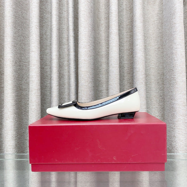 Viv Trompette Thick Heel Pumps White Cowhide Leather 283048