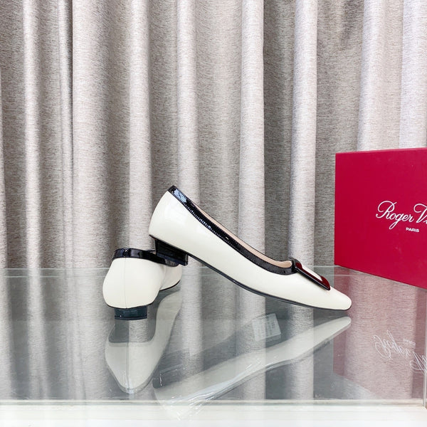 Viv Trompette Thick Heel Pumps White Cowhide Leather 283048