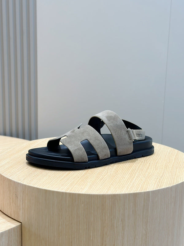 HM GENIUS SANDAL LIGHT GRAY SUEDE