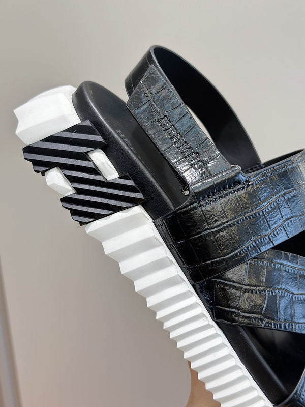 HM ELECTRIC SANDAL BLACK WITH MOTIF CALFSKIN