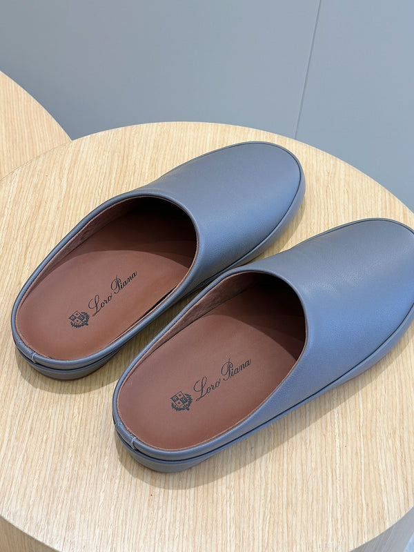 MULES SABOT LP TOMORI IN VITELLO CERULEO