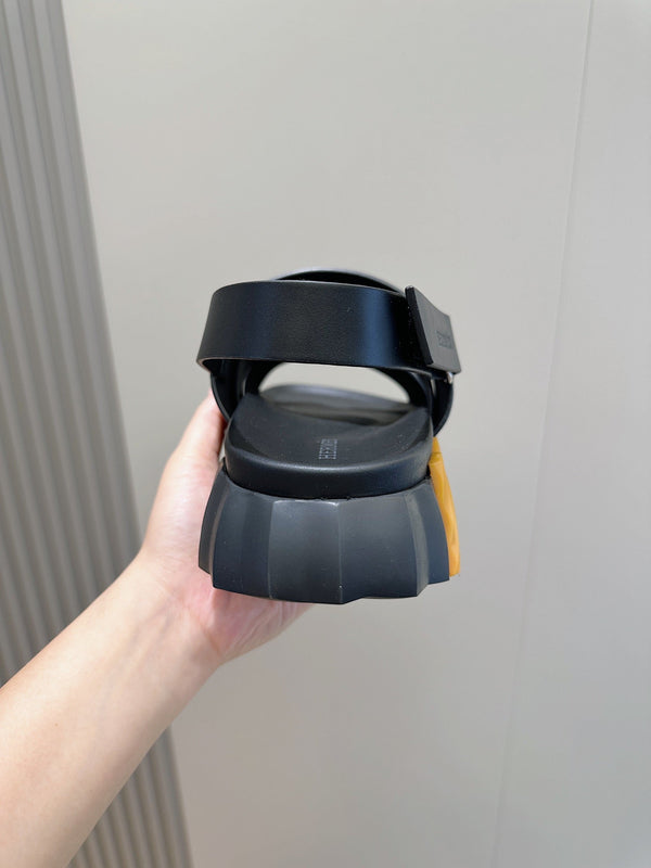 HM ELECTRIC SANDAL BLACK CALFSKIN