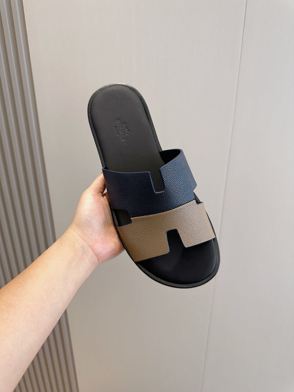 HM IZMIR SANDAL NAVY AND GRAY CALFSKIN