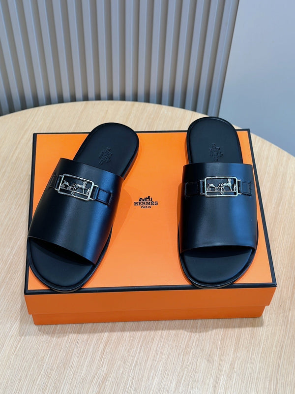 HM SILVER BUCKLE SLIPPERS BLACK CALFSKIN