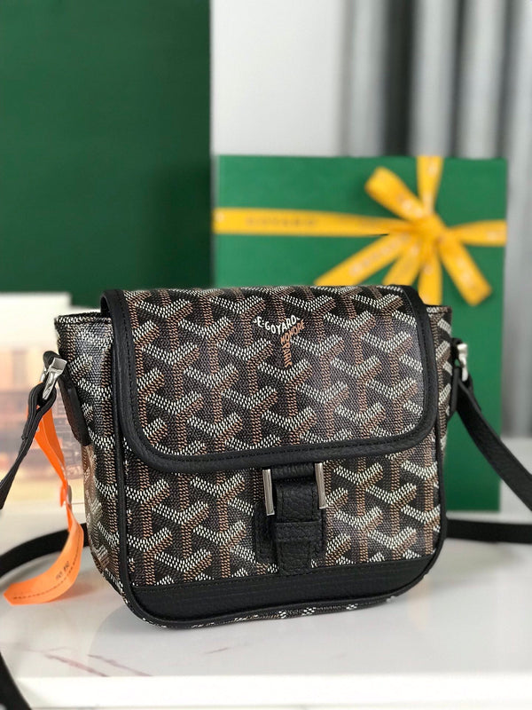 GRAND BLEU 16 IN TELA GOYARDINE NERA E PELLE DI AGNELLO