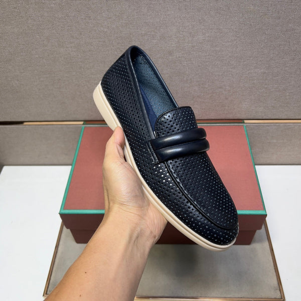 MOCASSINI TRAFORATI LP IN PELLE DI VITELLO NERA E BLU MARINO