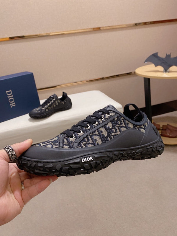 CD B28 LOW SHOES BLACK AND BEIGE JACQUARD