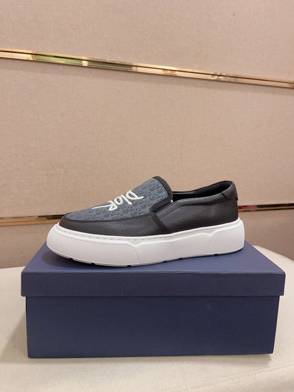 CD B23 SLIP ON BLACK CALFSKIN AND JACQUARD