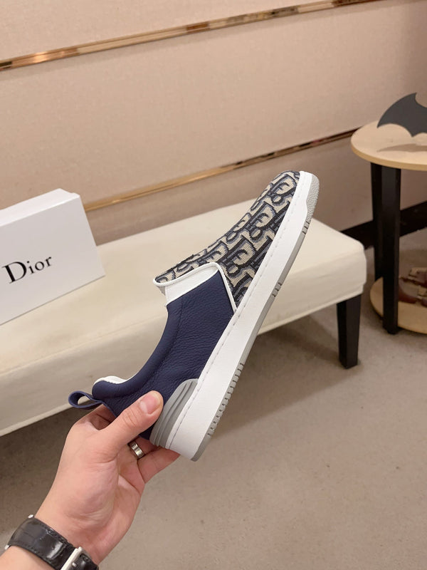 CD SOLAR SLIP-ON NAVY AND BEIGE JACQUARD