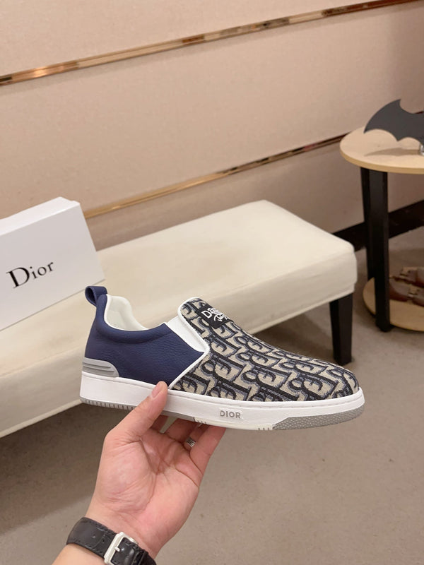 CD SOLAR SLIP-ON NAVY AND BEIGE JACQUARD