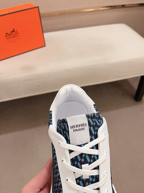 HM DAY SNEAKER SKY AND BLACK FABRIC