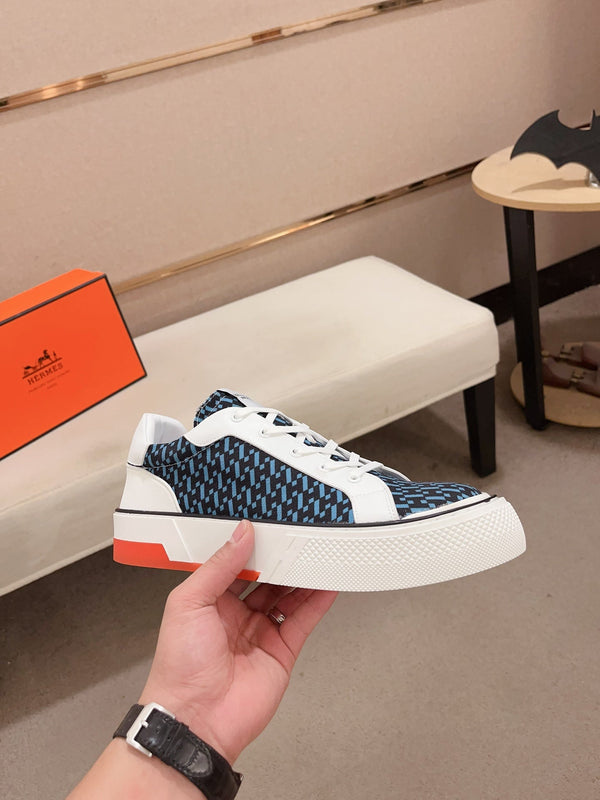 HM DAY SNEAKER SKY AND BLACK FABRIC