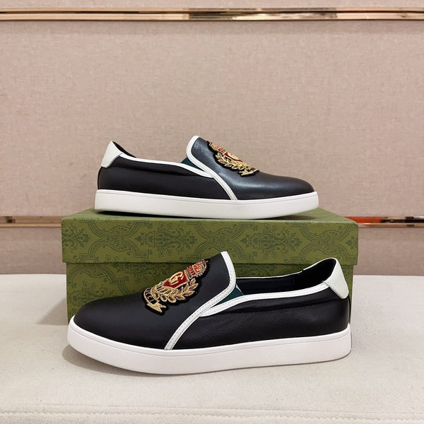 Mocassini slip-on da uomo GG in pelle di vacchetta nera 533937