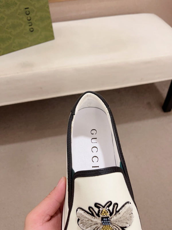 GG Men's Slip on Bee White Cowhide 533940