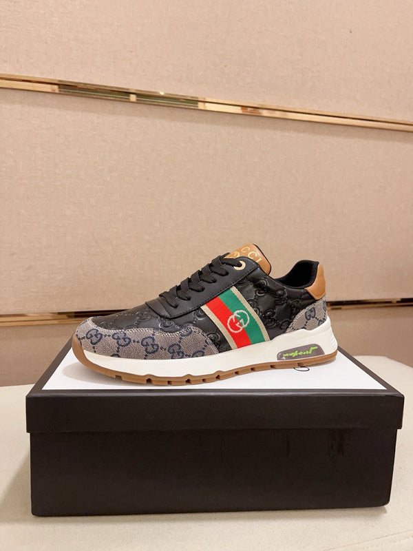 Sneaker da uomo GG in tessuto di pelle di pecora nera e grigia 529027