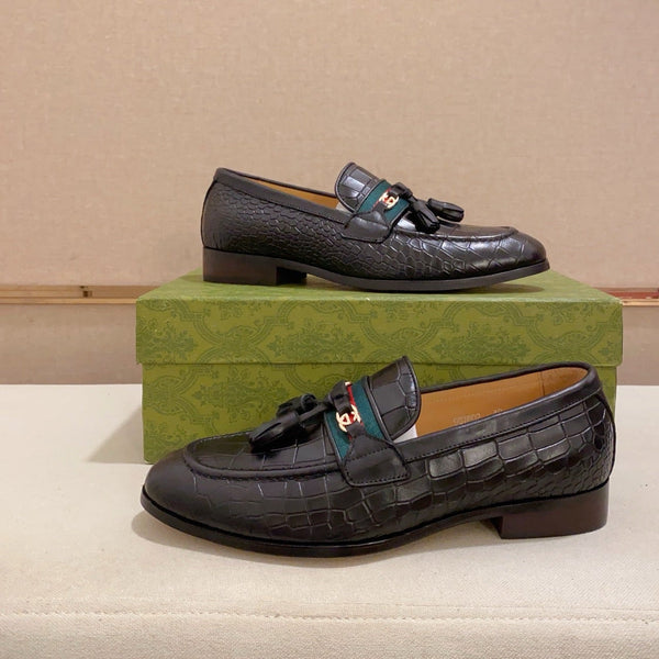 GG Men's Tassel Loafer Black Embossed Cowhide 573361