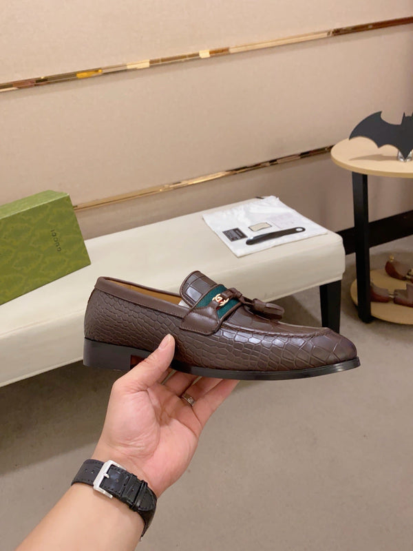 GG Men's Tassel Loafer Brown Embossed Cowhide 573362