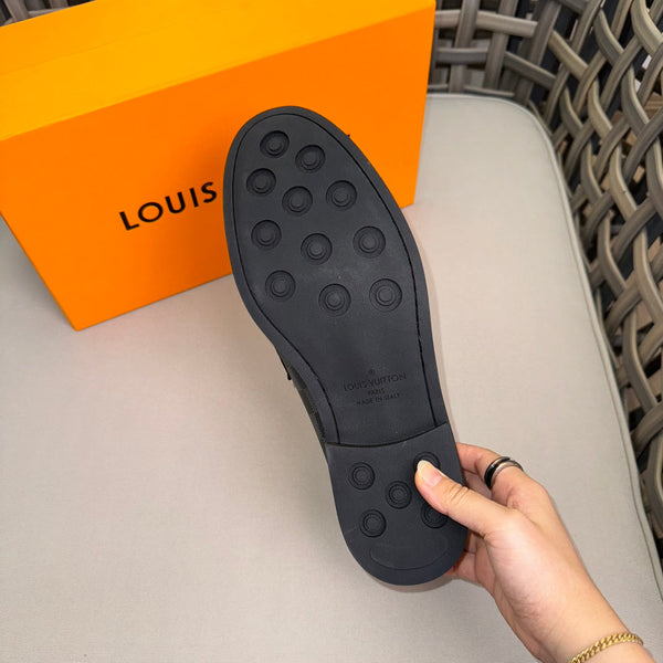 MOCASSINI LV MAJOR IN PELLE DI VITELLO DAMIER GRIGIO E NERO