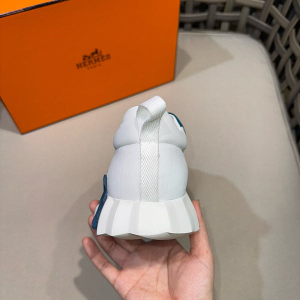 HM Men's Bouncing Sneaker White Blue Calfskin Suede