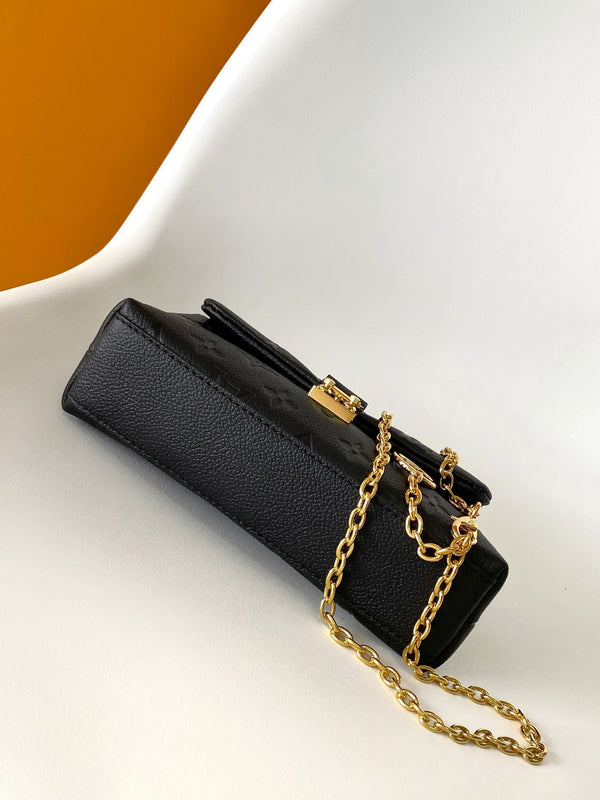 LV Nano Madeleine bag 21cm Black Cowhide 252075