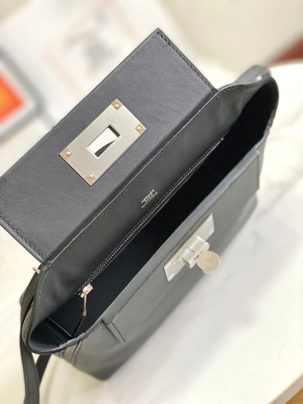 HM 24/24 Mini Bag 21cm Black Evercolor Leather Silver Hardware