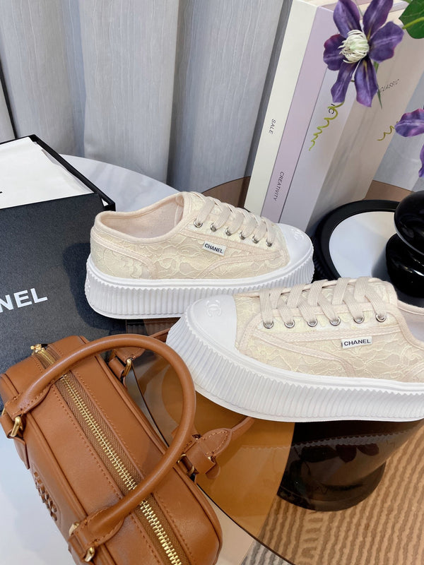 cc sneaker 40 beige con lacci