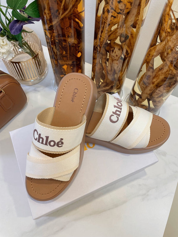 CHLOÉ WOODY WEDGE SANDALS IN WHITE CANVAS WITH CIDER BROWN RUBBER SOLE