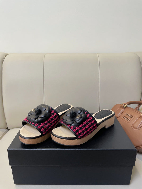 cc mule sandal 45 black red fabric beige calfskin